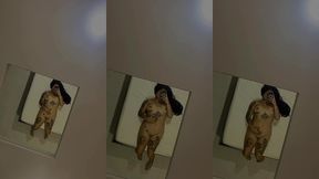 chica sexy solo en el motel