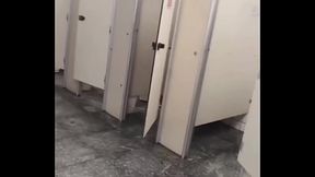 Oral com pica bem gostosa e leitadando minha boca com tes&atilde_o