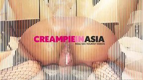 Naughty Babe Spreads Huge Ass Cheeks For Smooth Ravaging