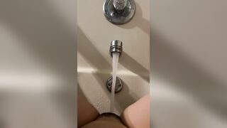 Hairy Babe Playing including the Shower Head