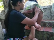 me follo a la vecina en publico, mientras mi marido trabaja