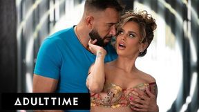 E See What The Fuss Is About! Horny Jesse Pony Craves Pounding From Community Dick!