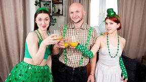 Ffm smut with marvelous Miss Sunset and Caren Hayes from Club Sweethearts