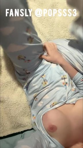 Cute girl desperate to pee in bed squirts piss all over her dildo