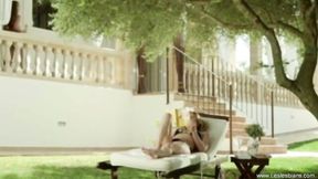 Leslesbians trailer with funny fancy bit from Les Lesbians