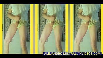 V&iacute_deo fetiche en trusa amarilla Alejandro Mistral