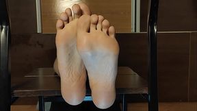 my first video on my feet enjoy it