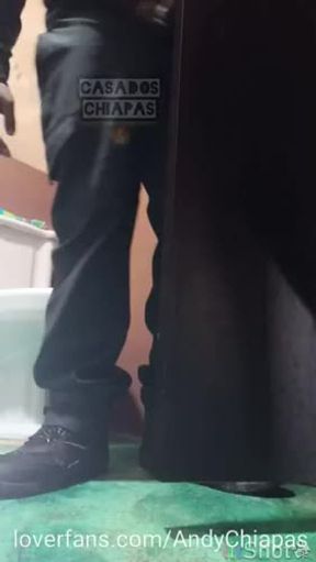 Culeando en el baño