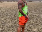 Piss In The Beach, I Try To Dont Be Discover