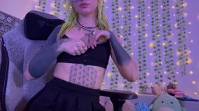 Enjoy Charlies Topless Tease