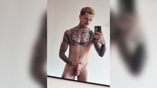 Inked twink jacking distant