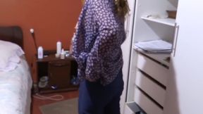 Erotic Moments of Stepmother Showing off While I Jerk off, I Always End up Fucking Her