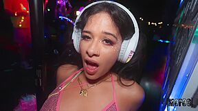 Lux La Fox And Lucas Frost In Gets Fucked In Doggystyle Position After Sucking Long Prick