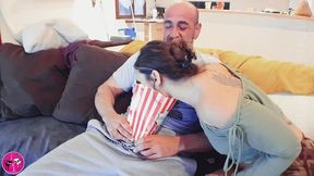 une bite dans le pop-corn