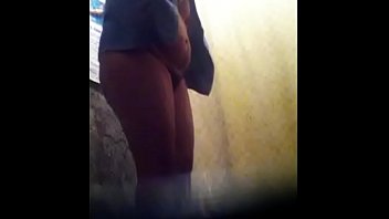 Lesly Rmz Mi Cu&ntilde_ada Mostrando Sus Enormes y Ricas Tetas y Ese Rico Y Gigante Culo