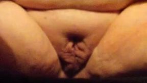 Voracious BBW whore plays with her loose twat with passion