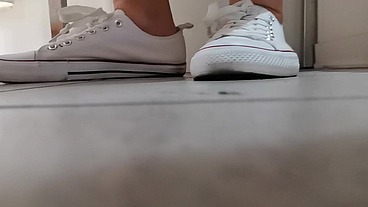 Dirty feet and dirty insoles for your Italian giantess in public shop - Dirty and sweaty feet all to worship