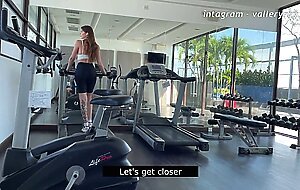 Fit Babe Taste my Protein after Workout / Public sex