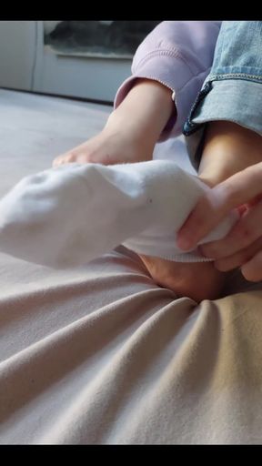 My Feet Are Super Soft in the Morning