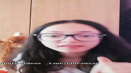 cute teen girl livestream show 12