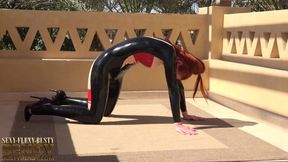 Flexible contortion bending outdoor in erotic latex