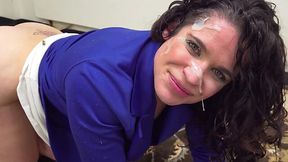 Estate agent gets facial after doggy pose fuck