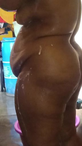 Tamil Girl Was Taking Bath in My Stepmother's Bathroom and I Secretly Took a Video