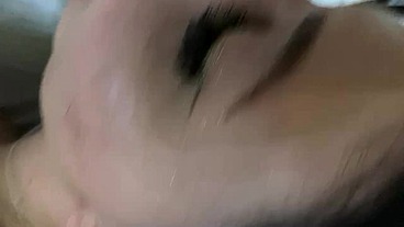 Apresentação da novata gostosa no canal