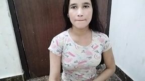 Abbujan ne meri tang utha kar pela