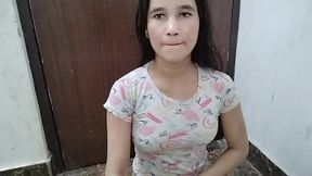 Abbujan ne meri tang utha kar pela