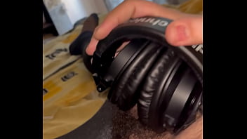 Headphones jerk off