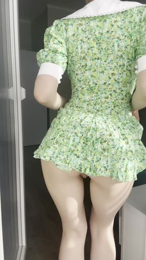 Curious amateur explores her desires in public subspace