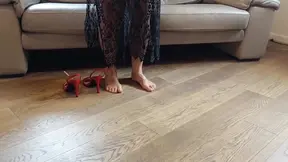 Amateur Blonde Mature Wife Enjoys Sex in Nylon and Red Heels