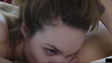 Lesbian Kissing &amp_ Cunnilingus Show! Freya Parker &amp_ Julia Ann Team Up!