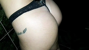 Novinha da bunda grande e gostosa