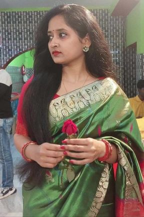 Indian woman in green sari