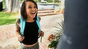 Holly Hendrix in The Back Door Locksmith - ExxxtraSmall