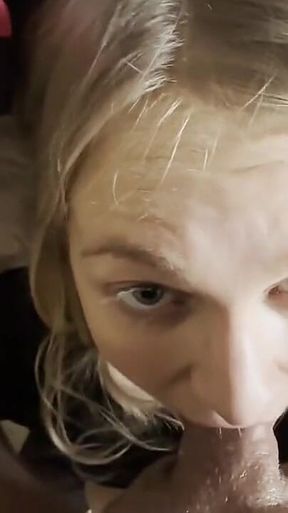 Blowjob facial 8 months pregnant