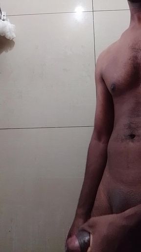 Ernakulam boy for sex Dm me 30+ aunties