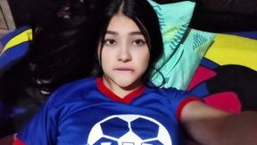 21-YEAR-OLD COLLEGE GIRL MASTURBATES IN THE ROOM