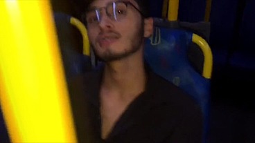 PUTARIA DENTRO DO ONIBUS