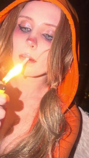 Cute onlyfan babe smokes and teases her teen body