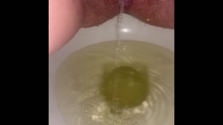 Spread pussy pissing compilation