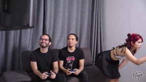 Petite Latina Cindy Luna loves double penetration