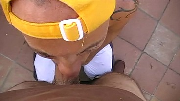 un pote rebeu hétéro me baise bareback en exhibapres avoir fait boire des ...