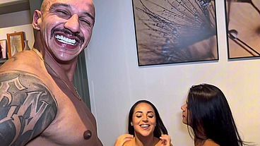 Minha mulher chamou um casal de lésbicas para nós fazermos um sexo bem louco