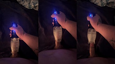 Using the Gluck Gluck 3000 to cum