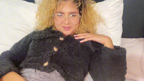 loira safada se masturbando gozando muito me chamou para participar da brincadeira