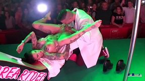 MASAJE Y FOLLADA EN PUBLICO CON YEMAYA GONZALEZ Y SUS GRANDES TETAS