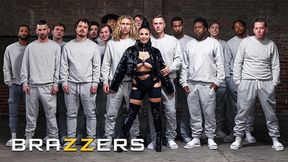 Brazzers - Angela White Discusses Naughty&#x1F608; Stuff and Gives Oral&#x1F61C;, Receives Cum Flood